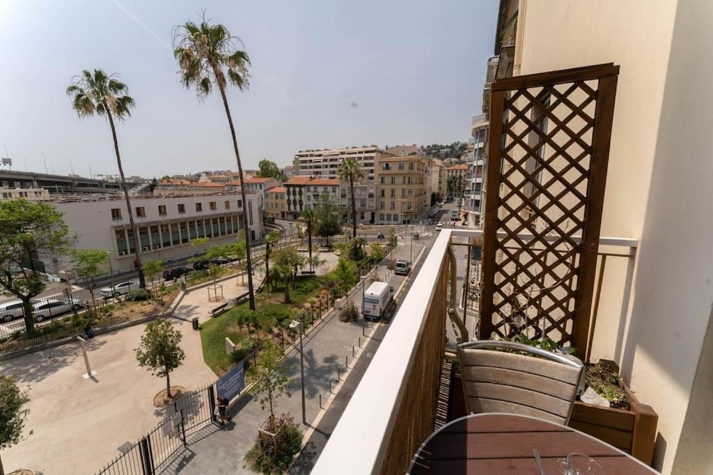 Appartamento Plein Centre 1 Avec Balcon Nizza